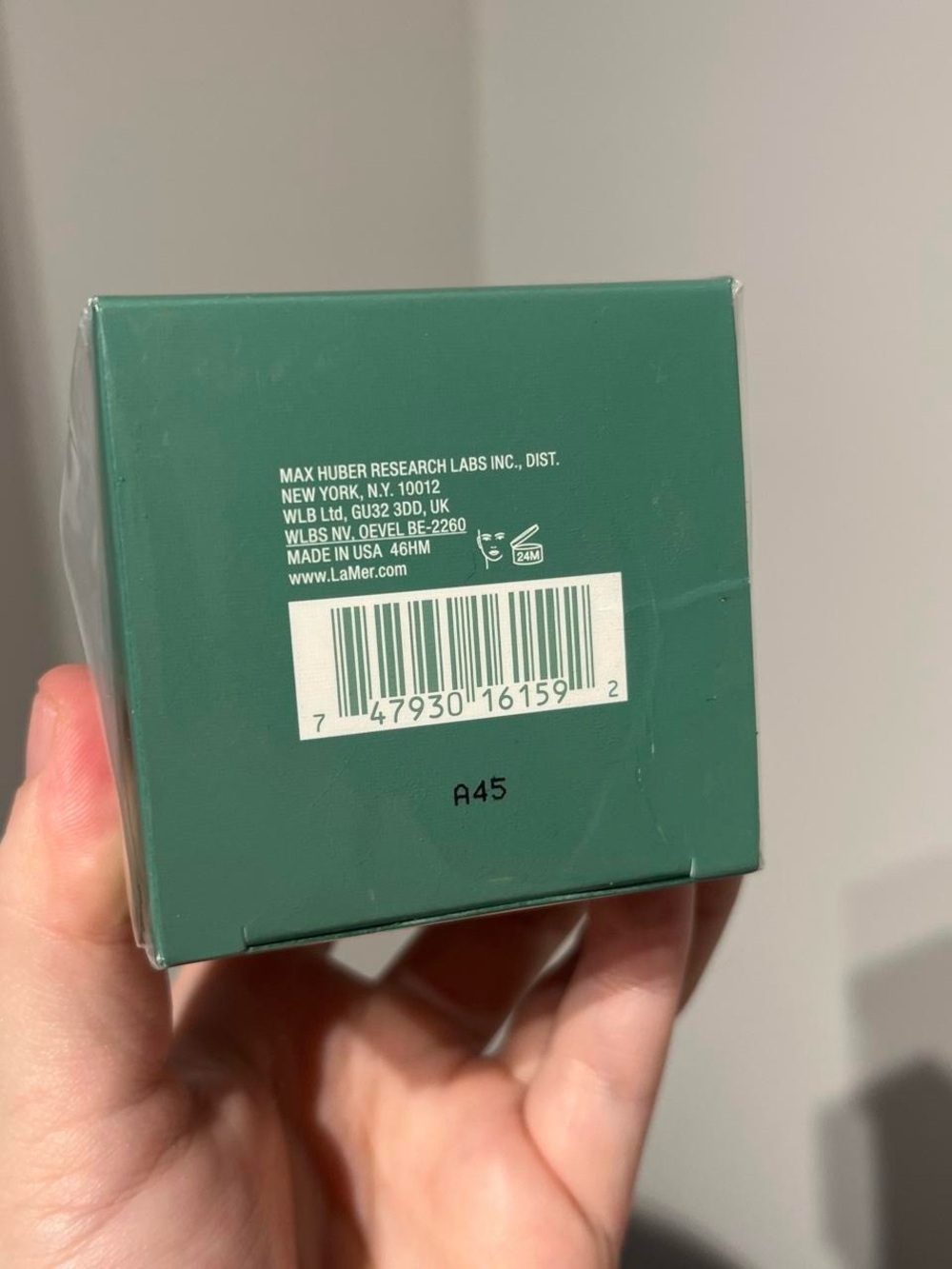La Mer 'The Rejuvenating Night Cream' 100% Authentic NEW IN BOX 2oz - Picture 3 of 3